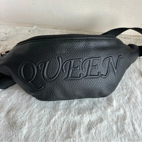 Queen Leather Fanny Pack - Picture 4 of 13